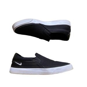 Womens Nike Court Legacy Slip on